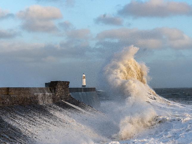 Report - BBC Weather Watchers